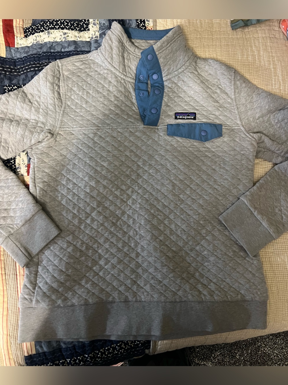 Patagonia Quilted Pullover in Heather Gray with Slate Blue Accents